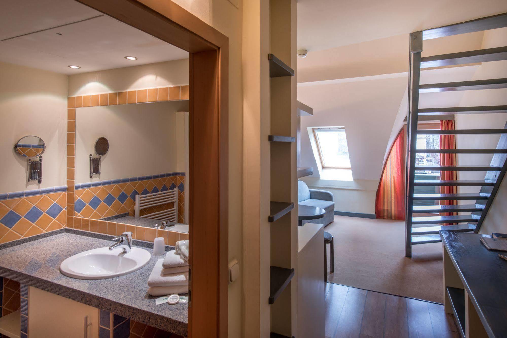 Hévíz Hotel Kalma, Kalma Villa, Apart Hotel מראה חיצוני תמונה